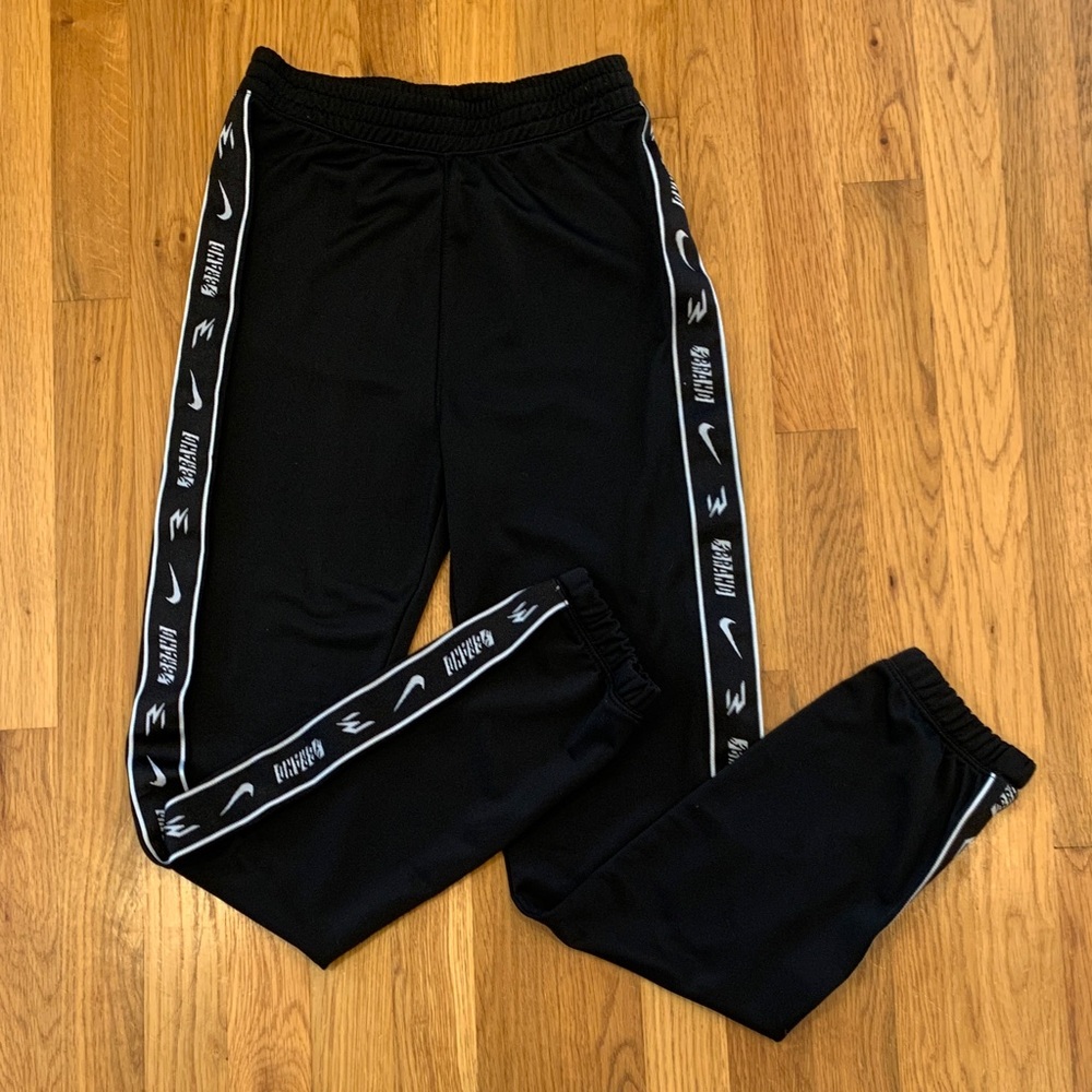 NWOT Nike 3BRAND by Russell Wilson Black Kids Joggers Boys LARGE 12-13 yrs